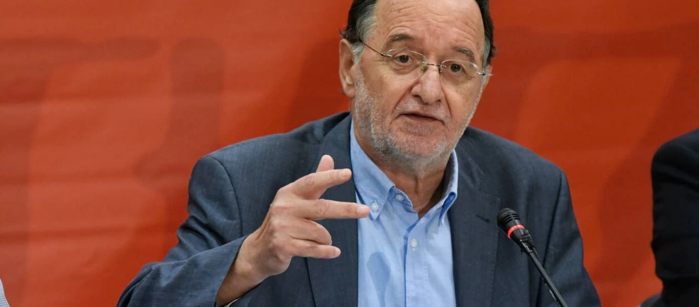 «Πυρά» Π. Λαφαζάνη κατά Α. Τσίπρα: «Σκαρφίστηκε ριφιφί στο Νομισματοκοπείο για να με συκοφαντήσει»